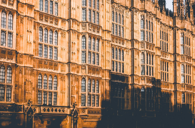 劳动节的英文作文_四年级满分英语作文2篇